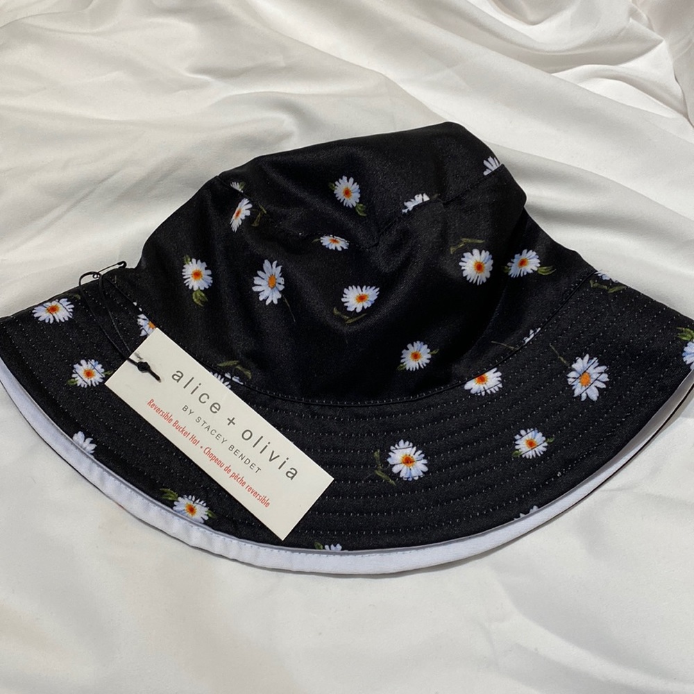 Alice + Olivia Reversible Bucket Hat